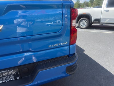 2025 Chevrolet Silverado Custom