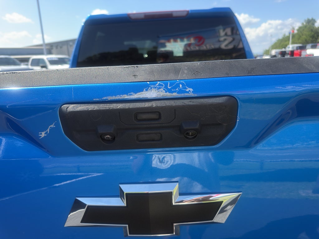 2025 Chevrolet Silverado Custom