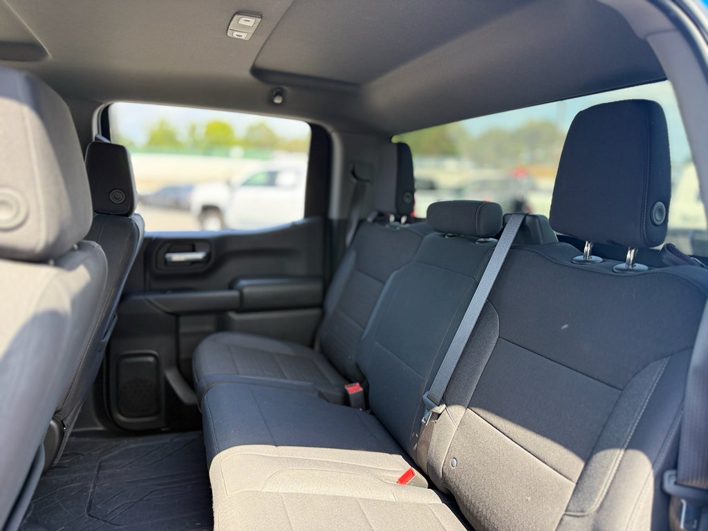 2025 Chevrolet Silverado Custom