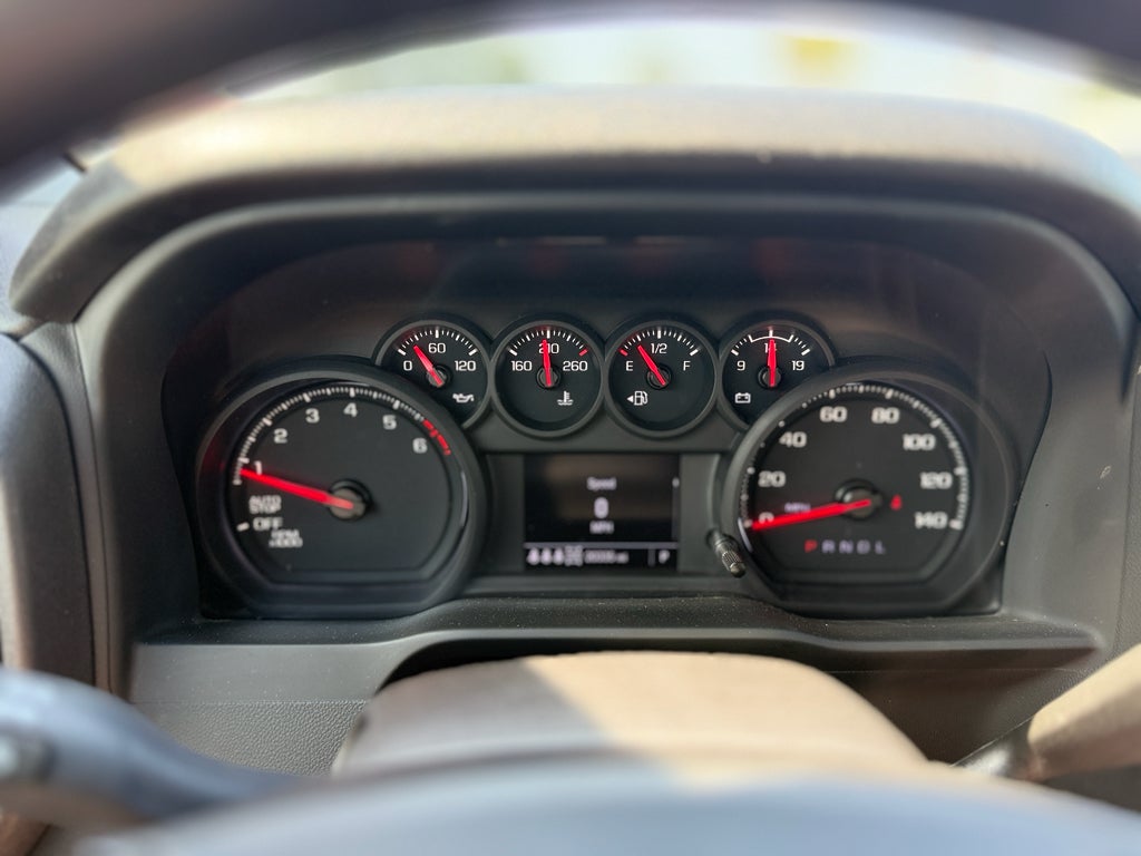 2025 Chevrolet Silverado Custom