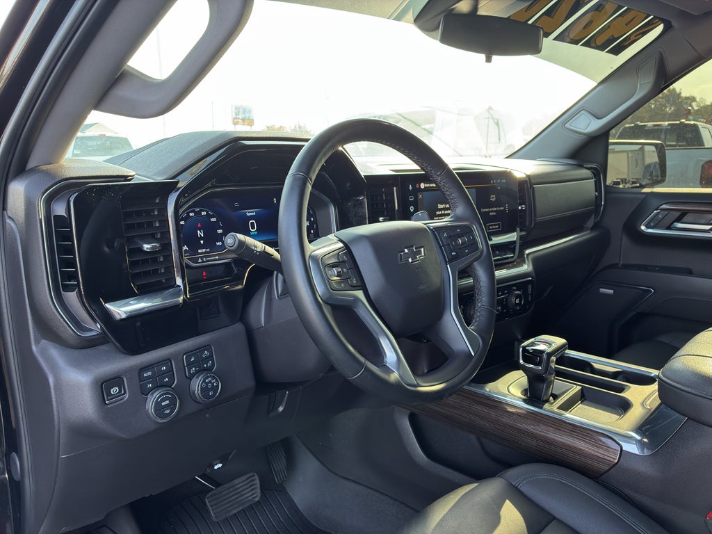 2024 Chevrolet Silverado RST