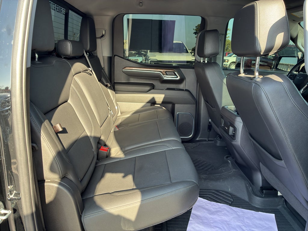2024 Chevrolet Silverado RST