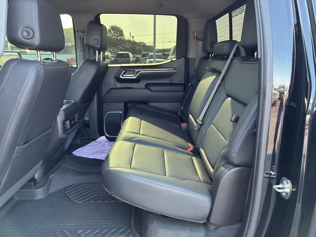 2024 Chevrolet Silverado RST