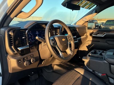 2025 Chevrolet Silverado LT