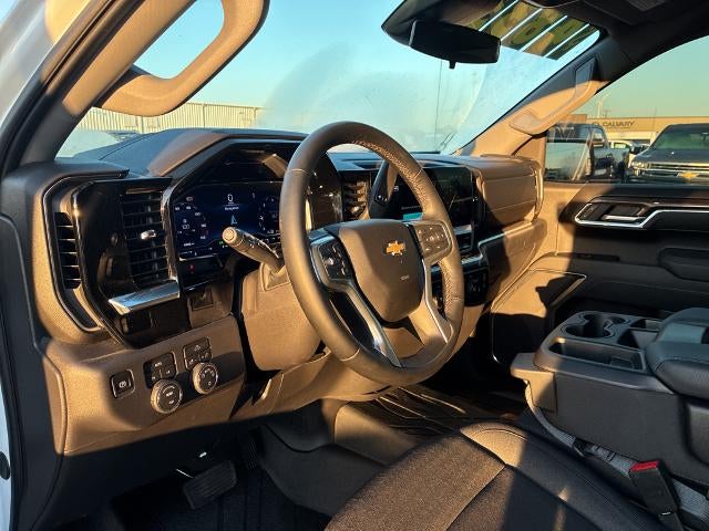 2025 Chevrolet Silverado LT
