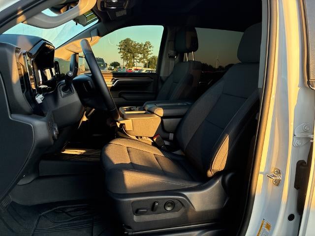 2025 Chevrolet Silverado LT