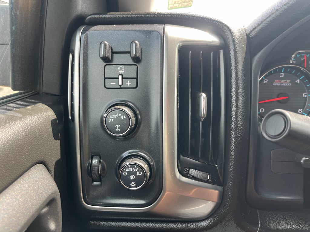 2017 Chevrolet Silverado LT