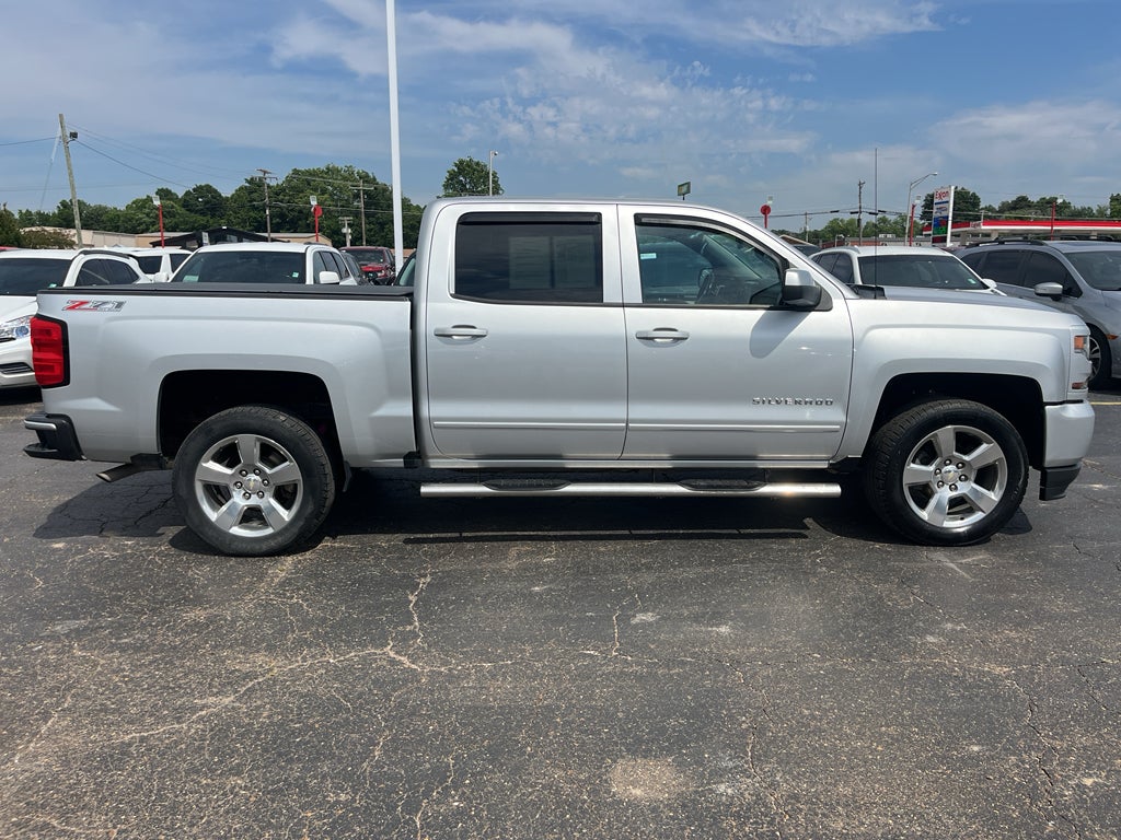 2017 Chevrolet Silverado LT