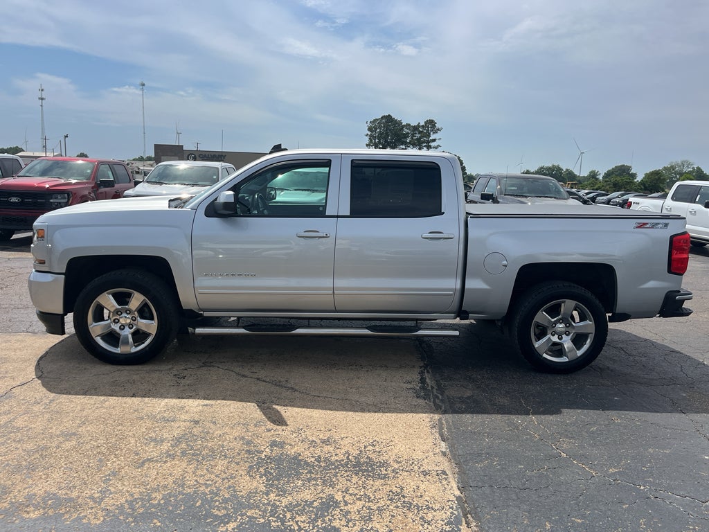 2017 Chevrolet Silverado LT