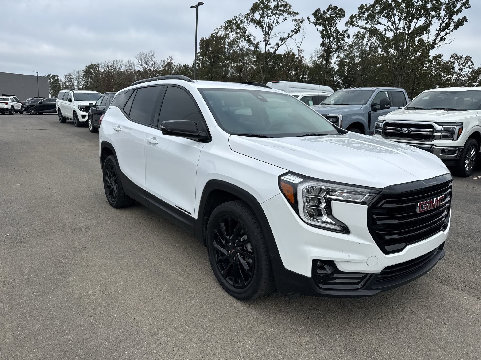 2024 GMC Terrain SLT