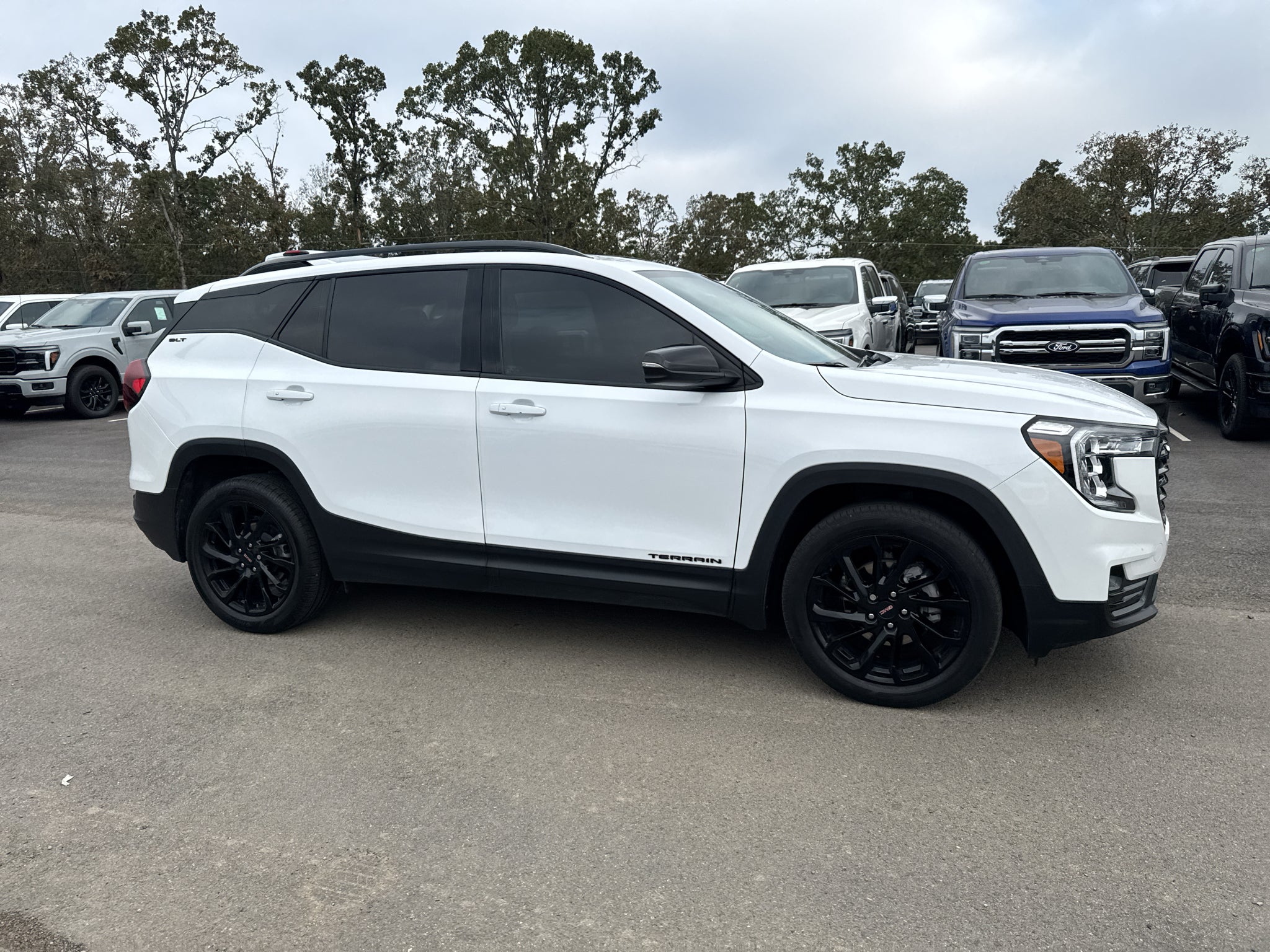 2024 GMC Terrain SLT