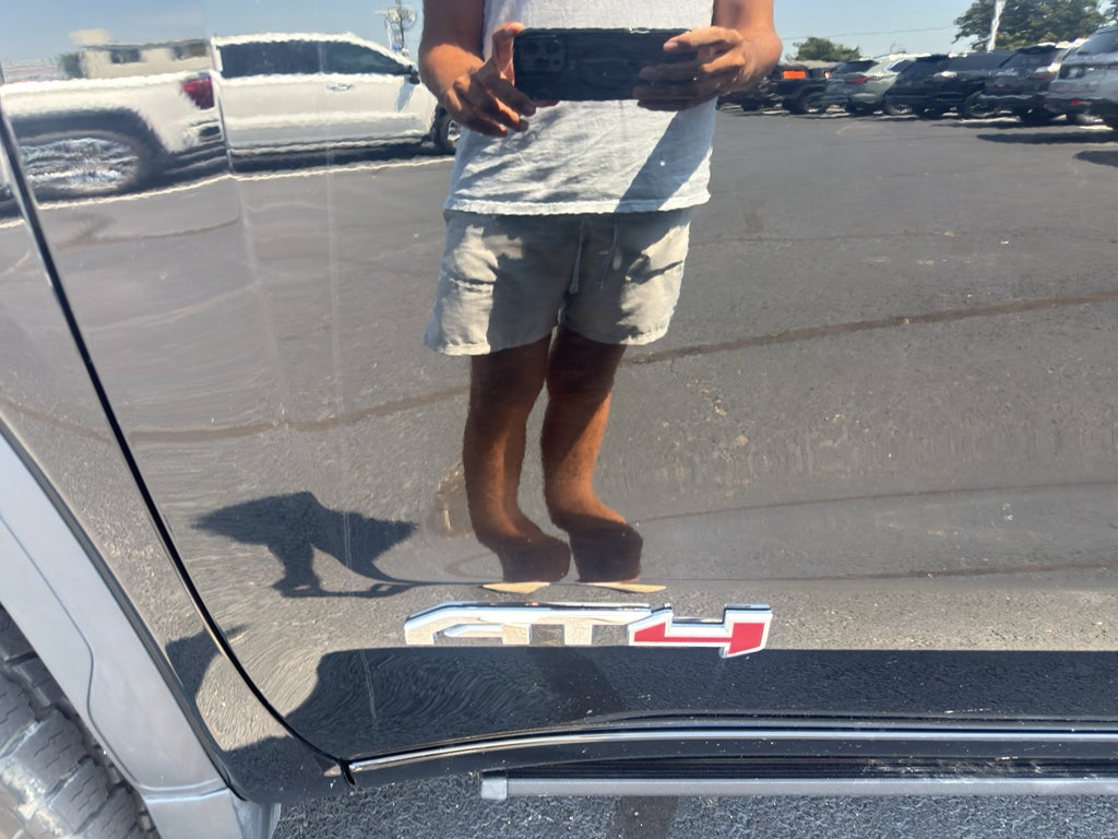 2020 GMC Sierra AT4