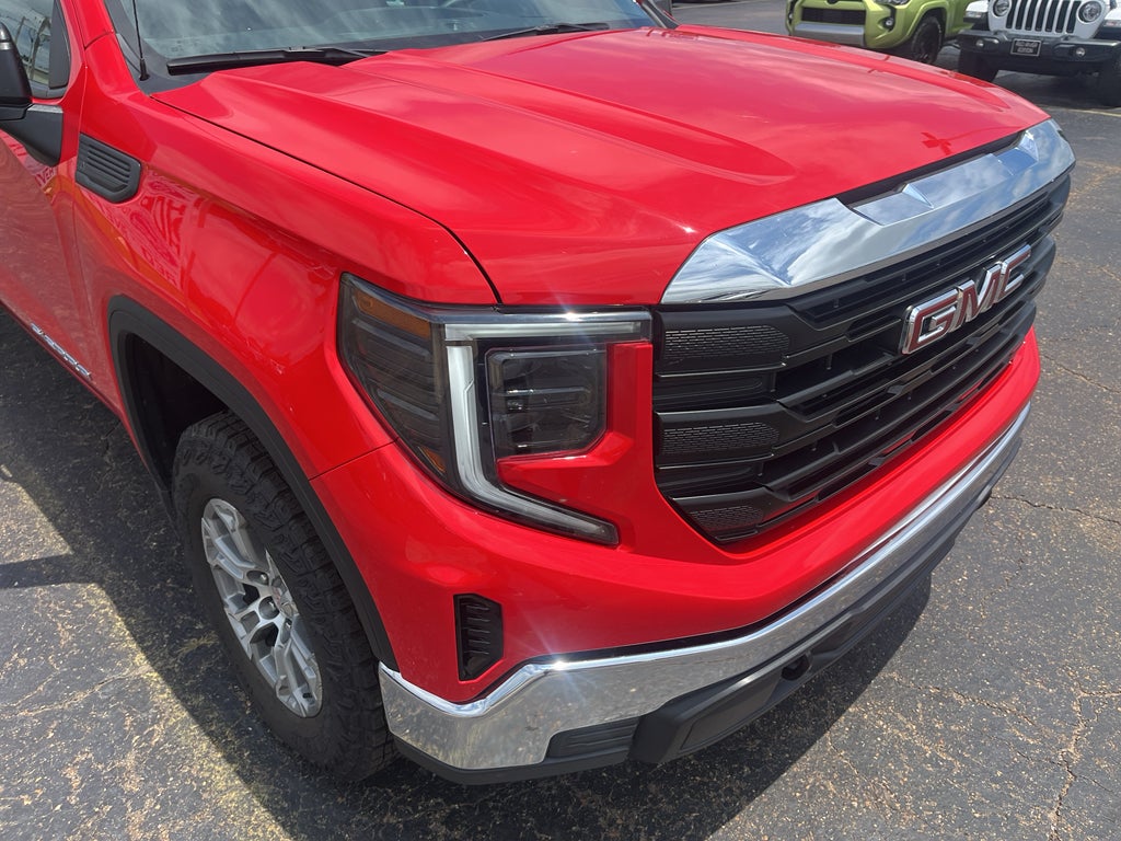 2025 GMC Sierra Pro