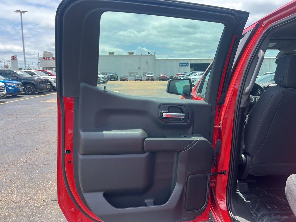 2025 GMC Sierra Pro