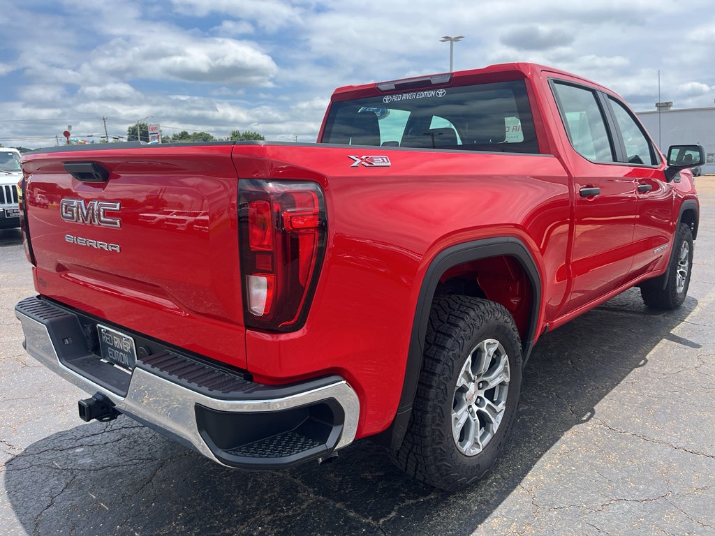 2025 GMC Sierra Pro