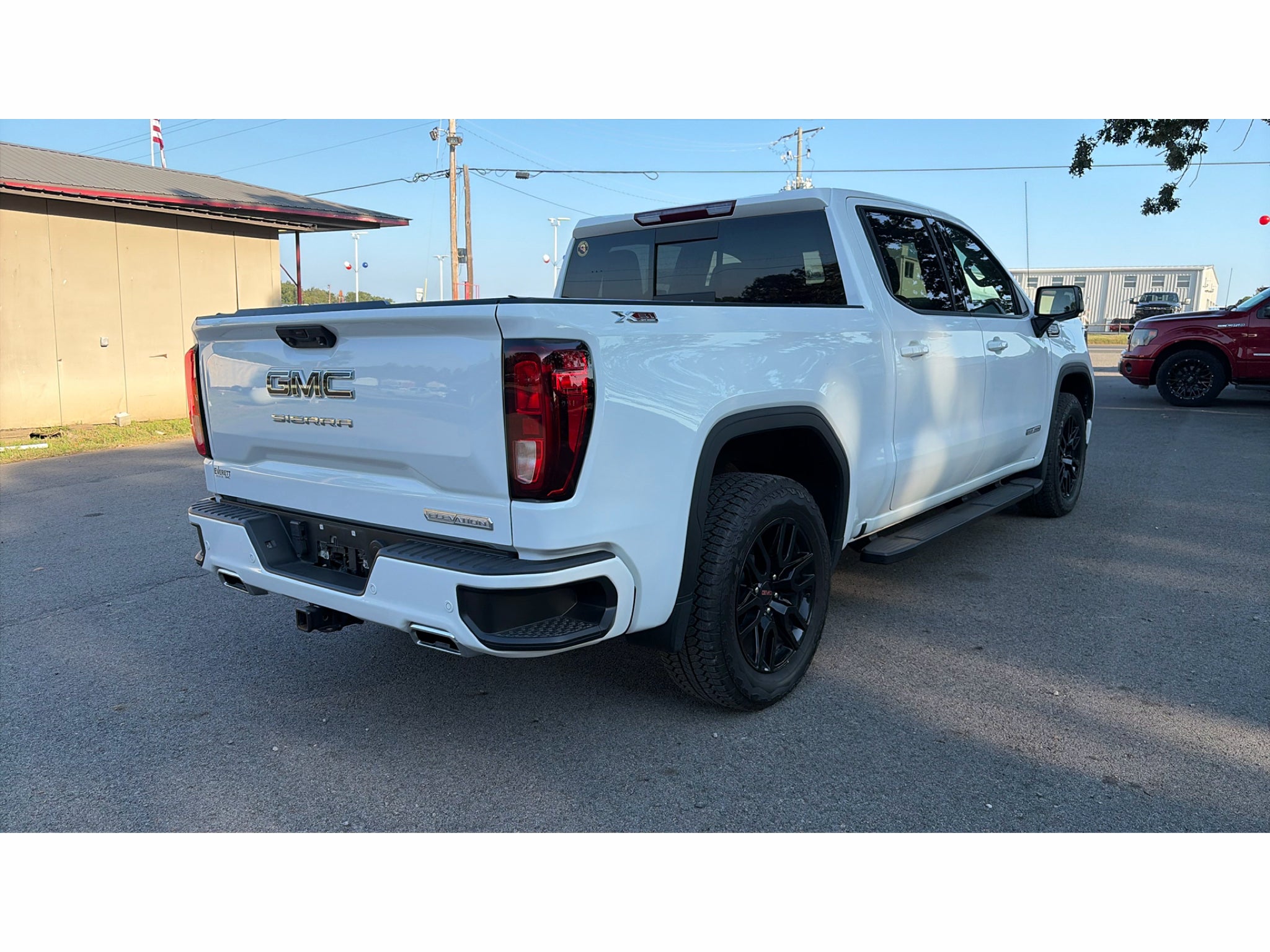 2024 GMC Sierra Elevation