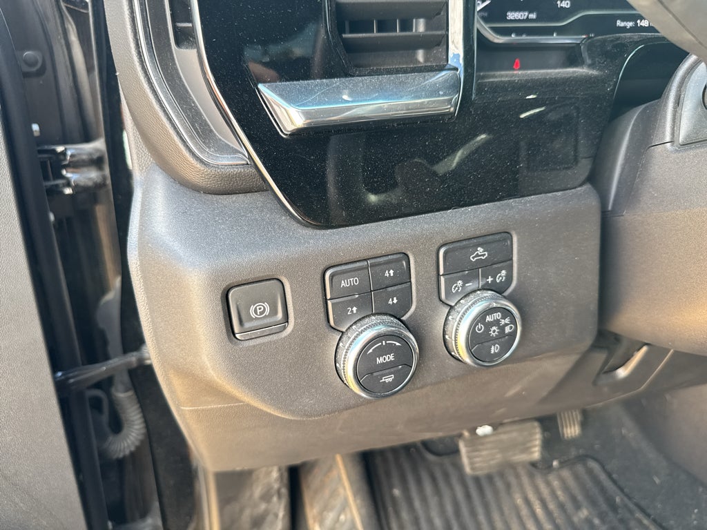 2025 GMC Sierra Elevation
