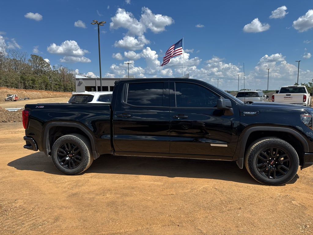 2025 GMC Sierra Elevation