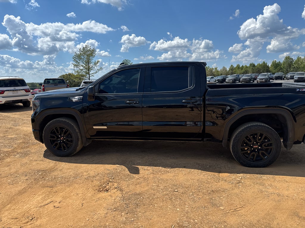 2025 GMC Sierra Elevation