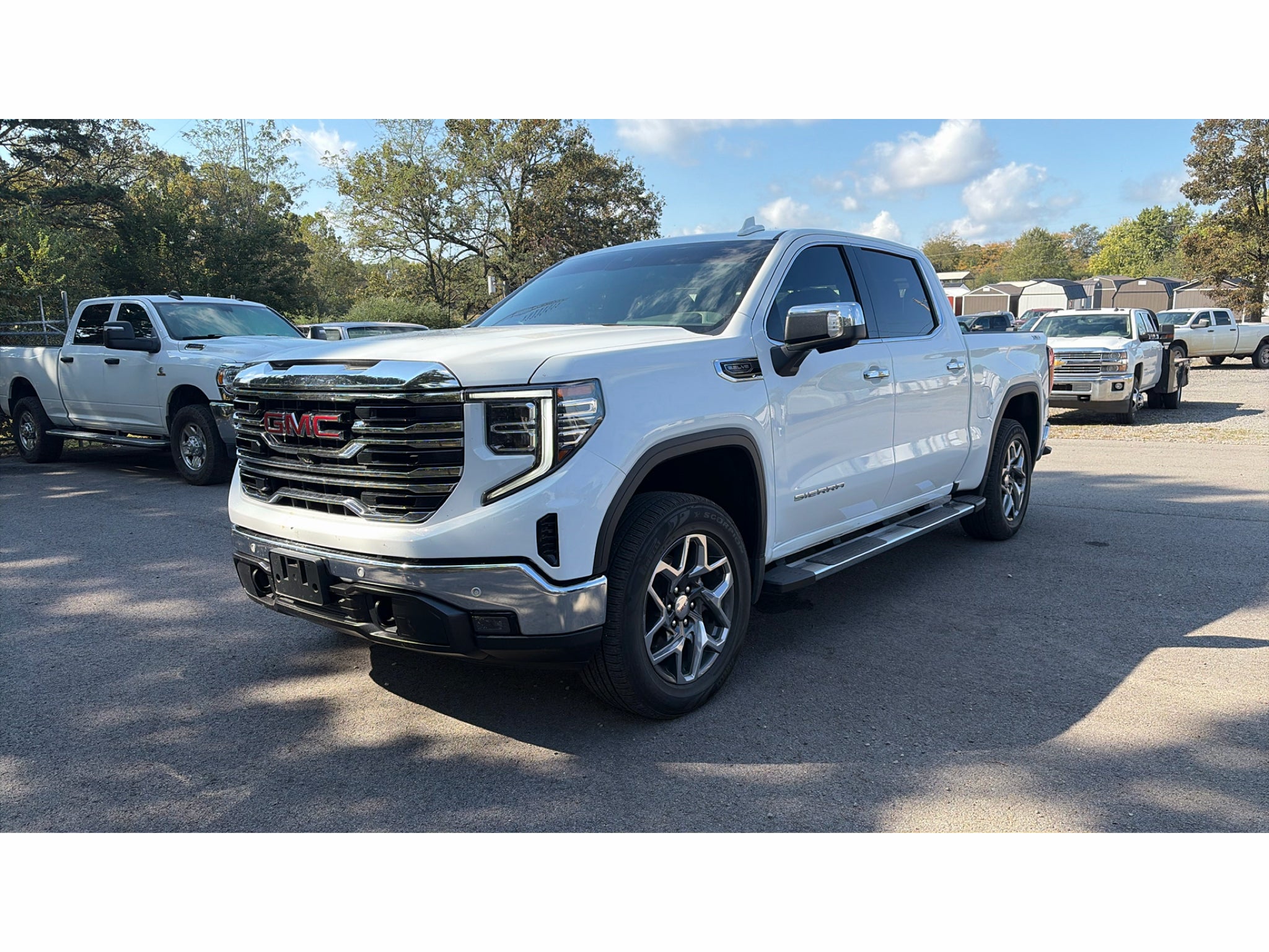 2024 GMC Sierra SLT