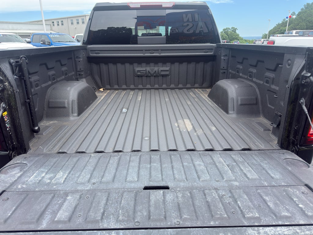 2025 GMC Sierra SLT