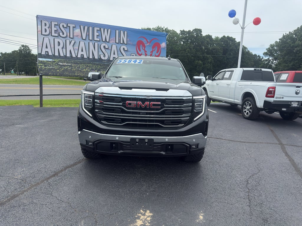 2025 GMC Sierra SLT
