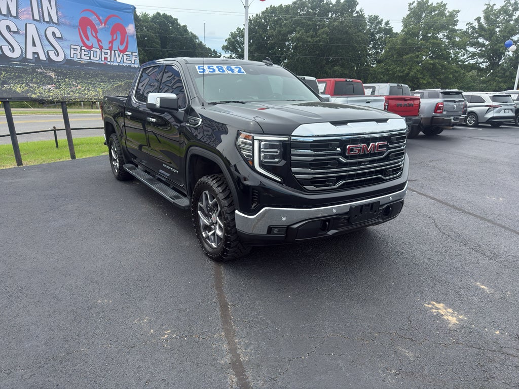 2025 GMC Sierra SLT
