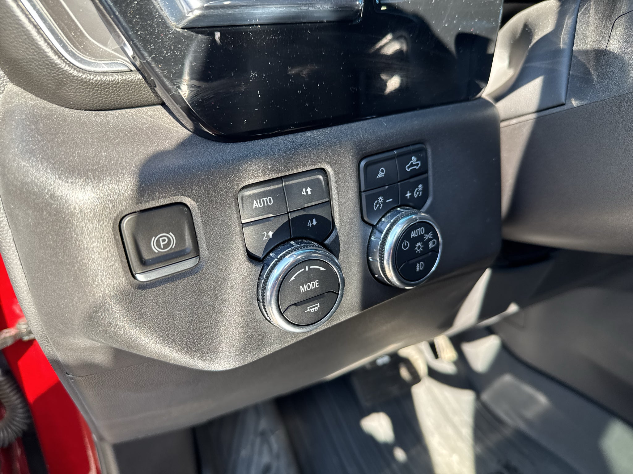 2024 GMC Sierra SLT