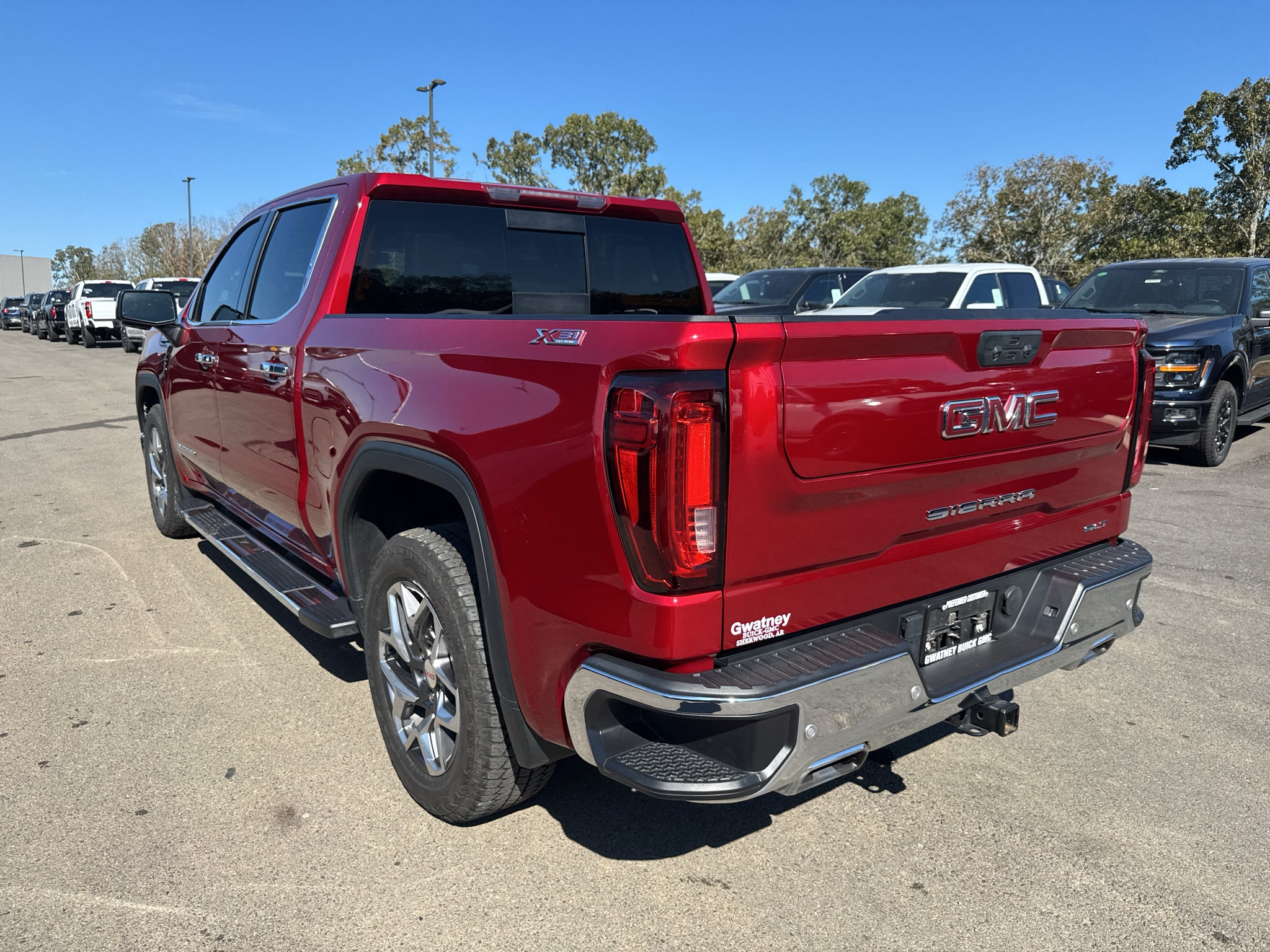 2024 GMC Sierra SLT