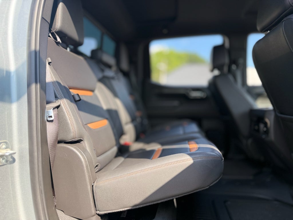 2024 GMC Sierra AT4