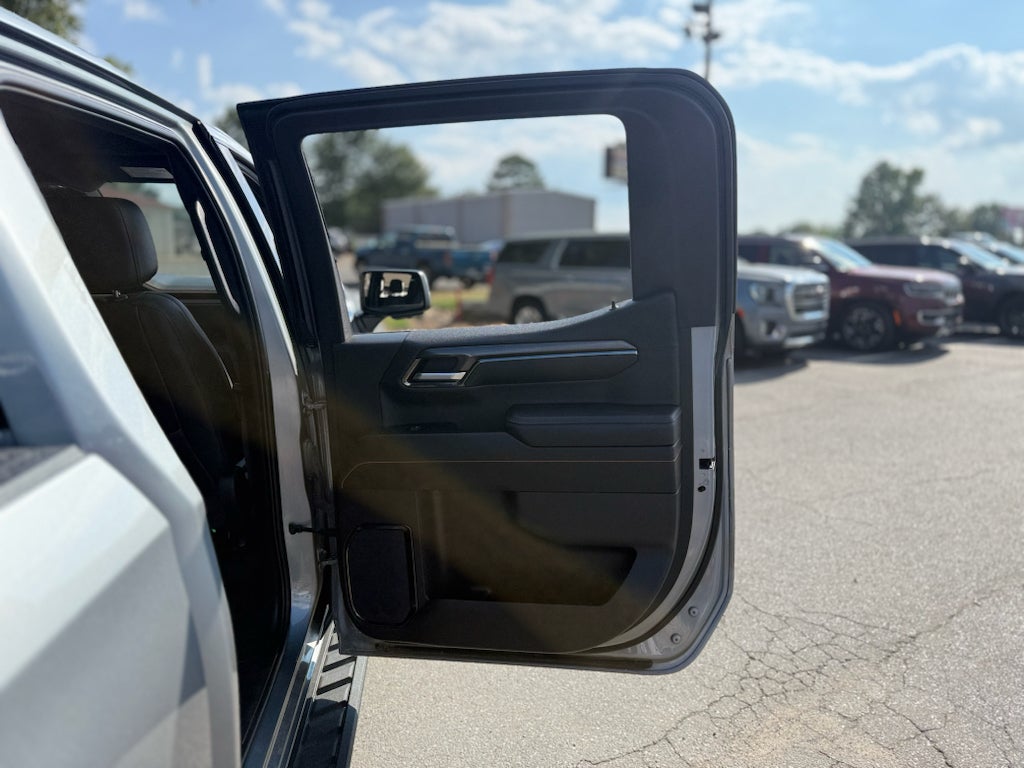 2024 GMC Sierra AT4