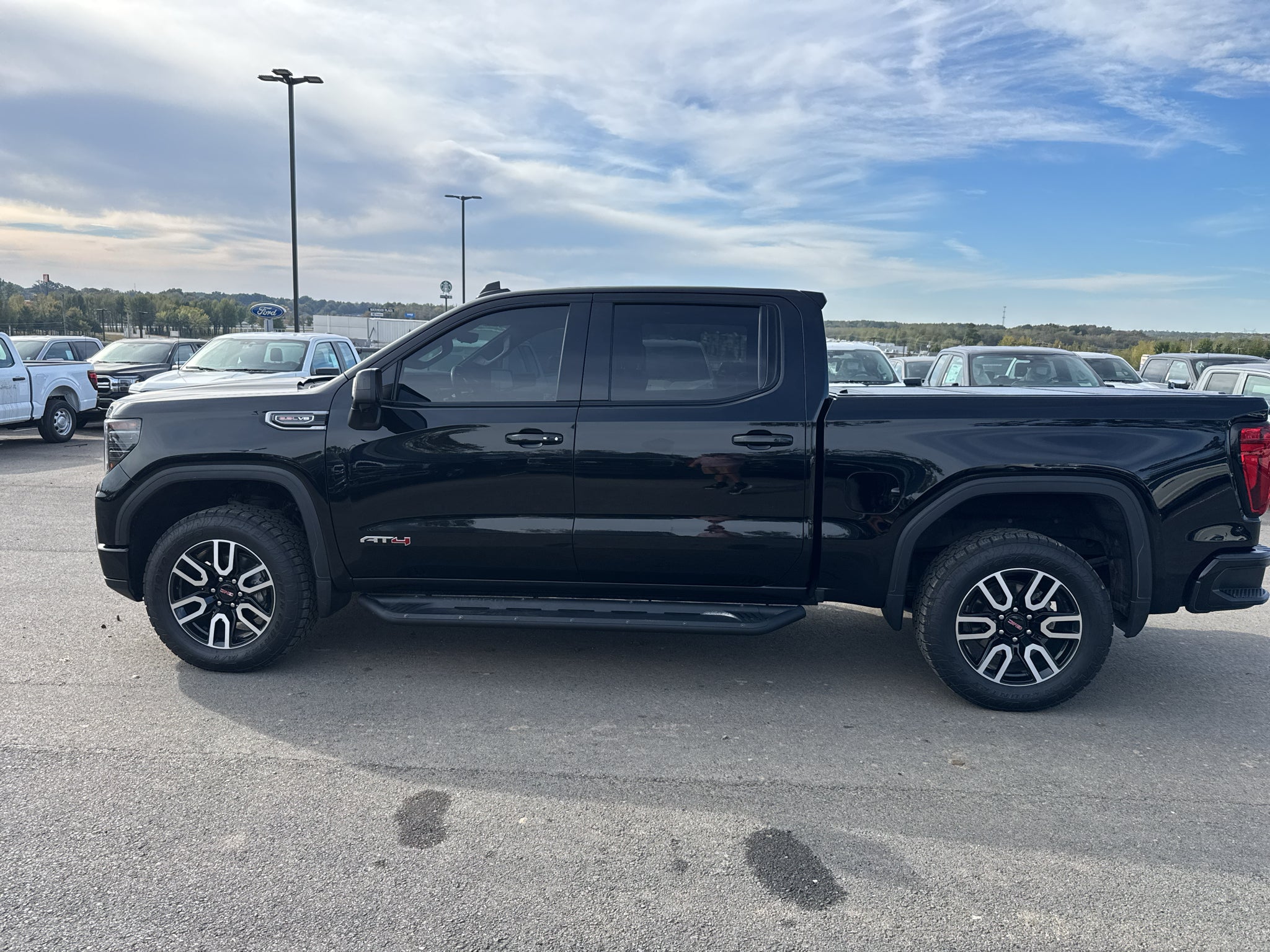 2024 GMC Sierra AT4