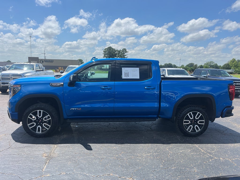 2024 GMC Sierra AT4