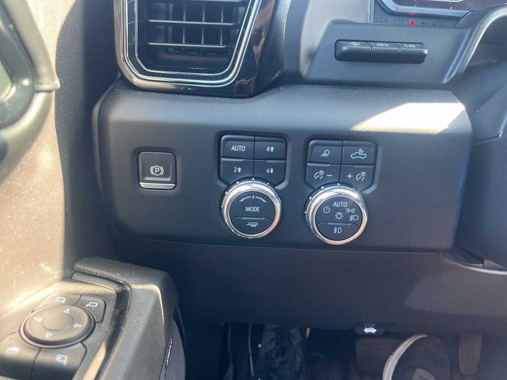 2023 GMC Sierra AT4X