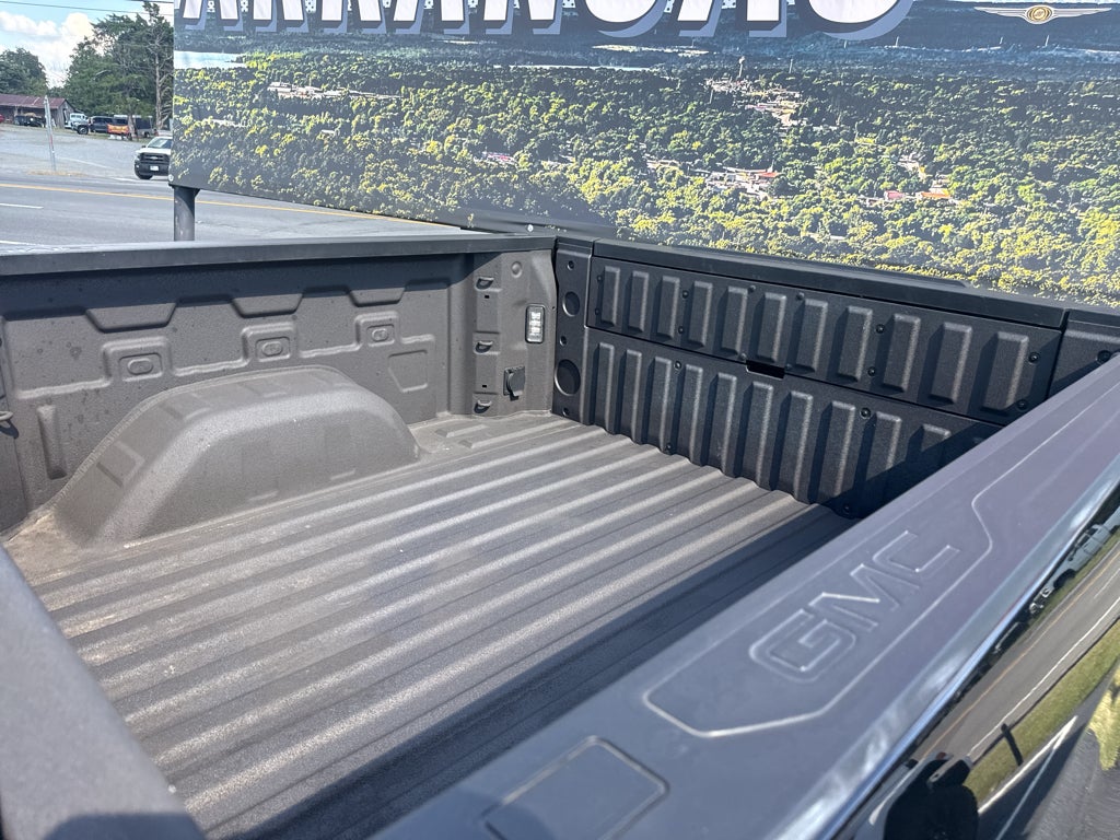 2025 GMC Sierra Denali