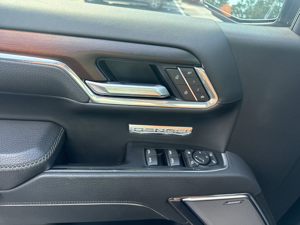 2025 GMC Sierra Denali