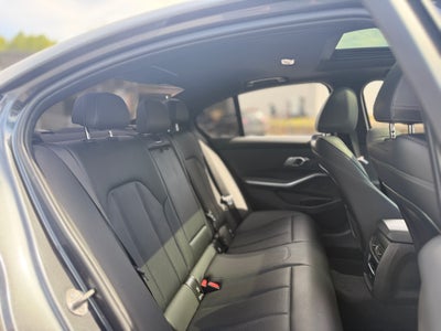 2022 BMW 3 series 330e xDrive