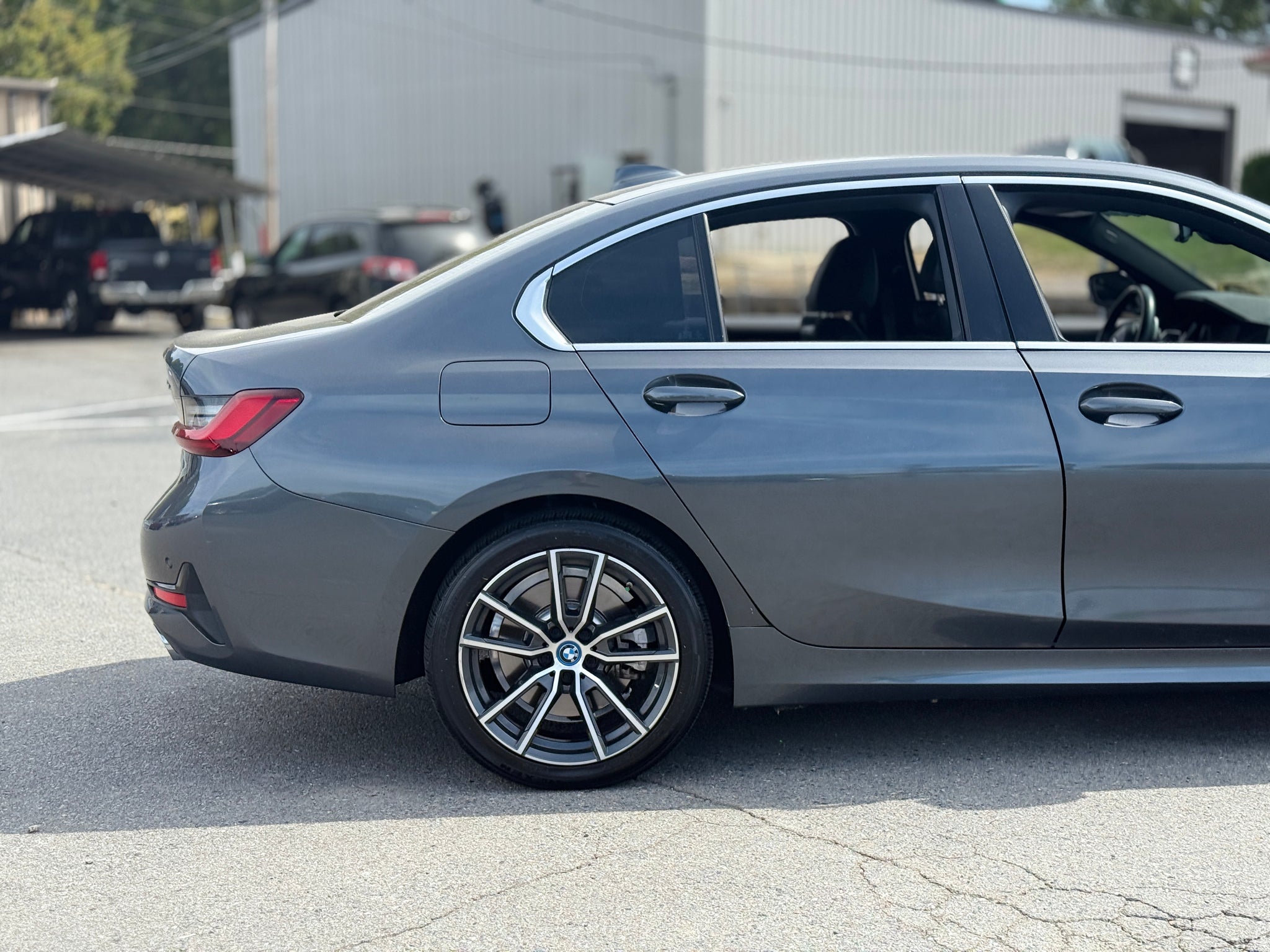 2022 BMW 3 series 330e xDrive