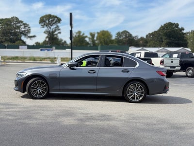 2022 BMW 3 series 330e xDrive