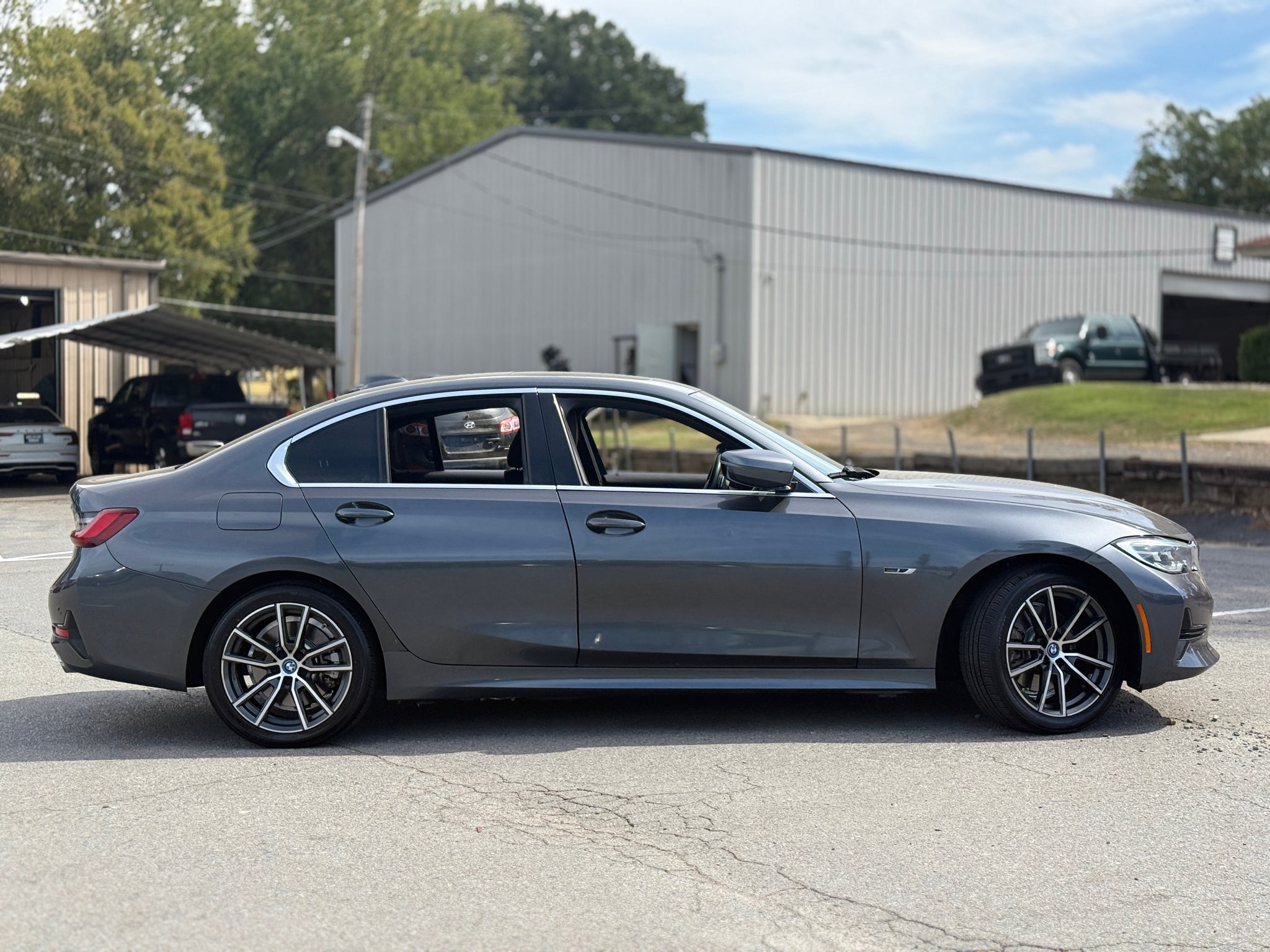 2022 BMW 3 series 330e xDrive