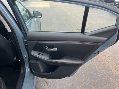 2025 Nissan Sentra SR