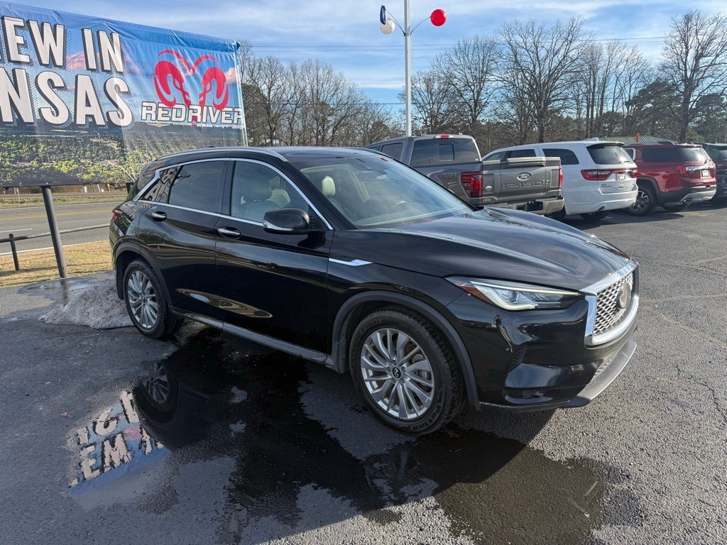 2023 INFINITI QX50 LUXE