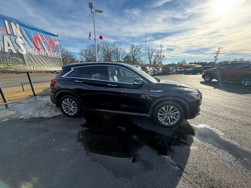 2023 INFINITI QX50 LUXE