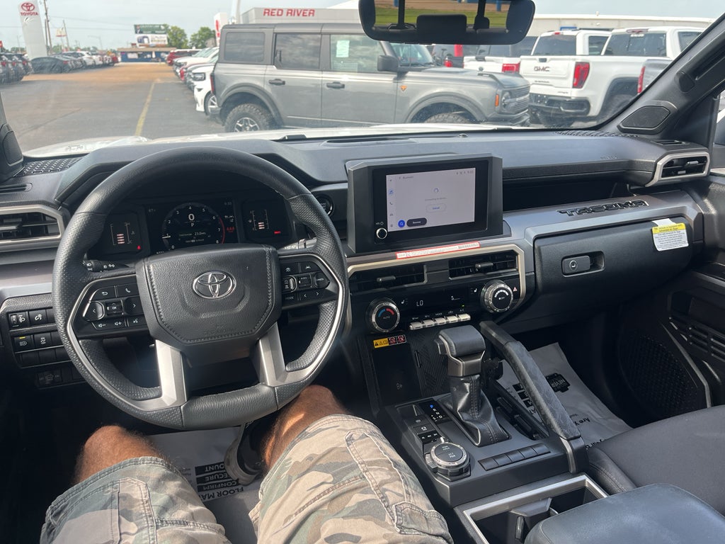 2025 Toyota Tacoma SR5