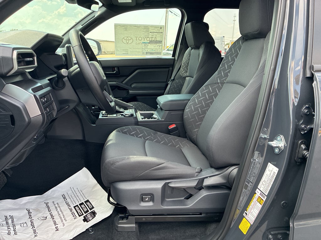 2026 Toyota Tacoma SR5 - Photo 11