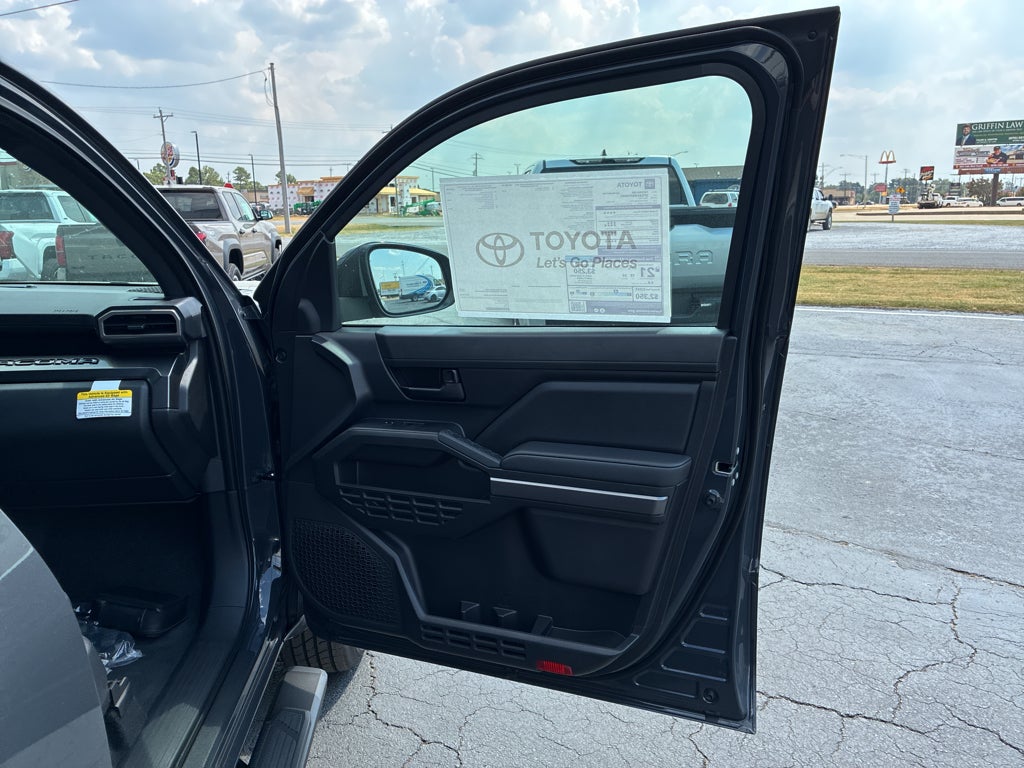 2026 Toyota Tacoma SR5 - Photo 15