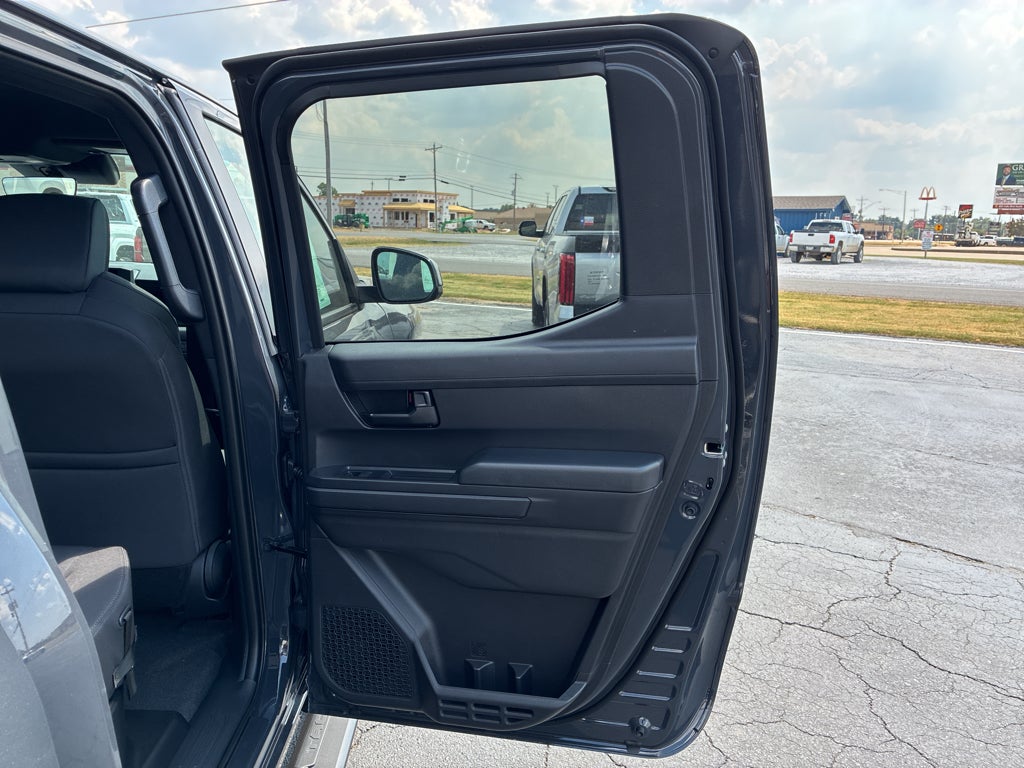 2026 Toyota Tacoma SR5 - Photo 17