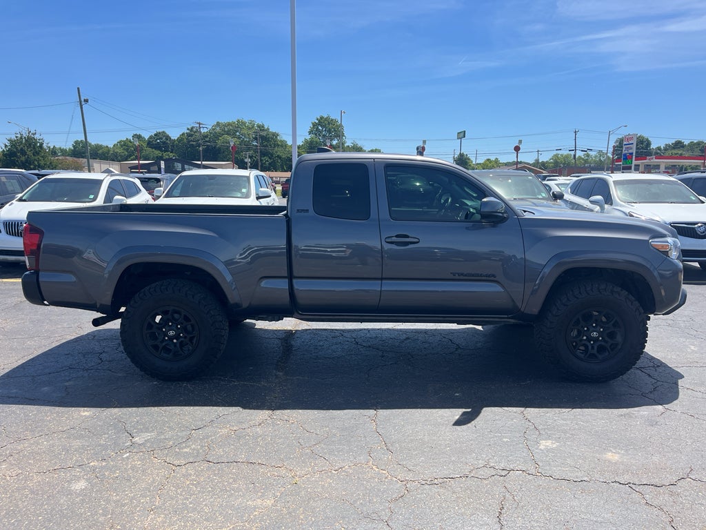 2022 Toyota Tacoma SR5