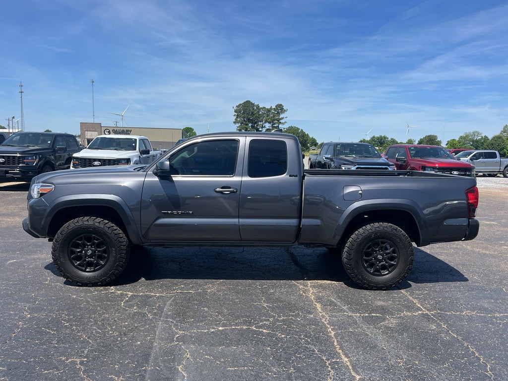 2022 Toyota Tacoma SR5