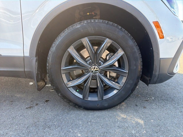 2024 Volkswagen Tiguan 2.0T SE